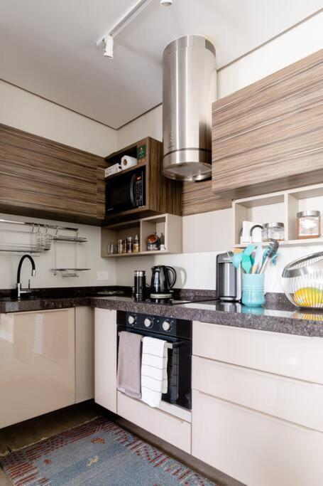 Com Servicos, Na Regiao De Sp Apartamento *